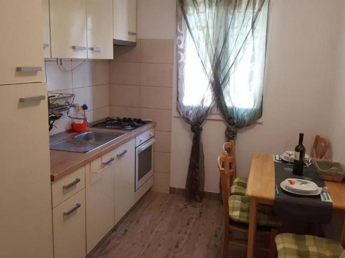 Apartments Katarina Вис Экстерьер фото